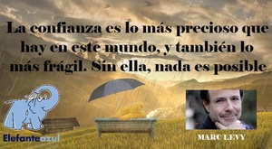 Frase del día Elefante Azul Valdepeñas